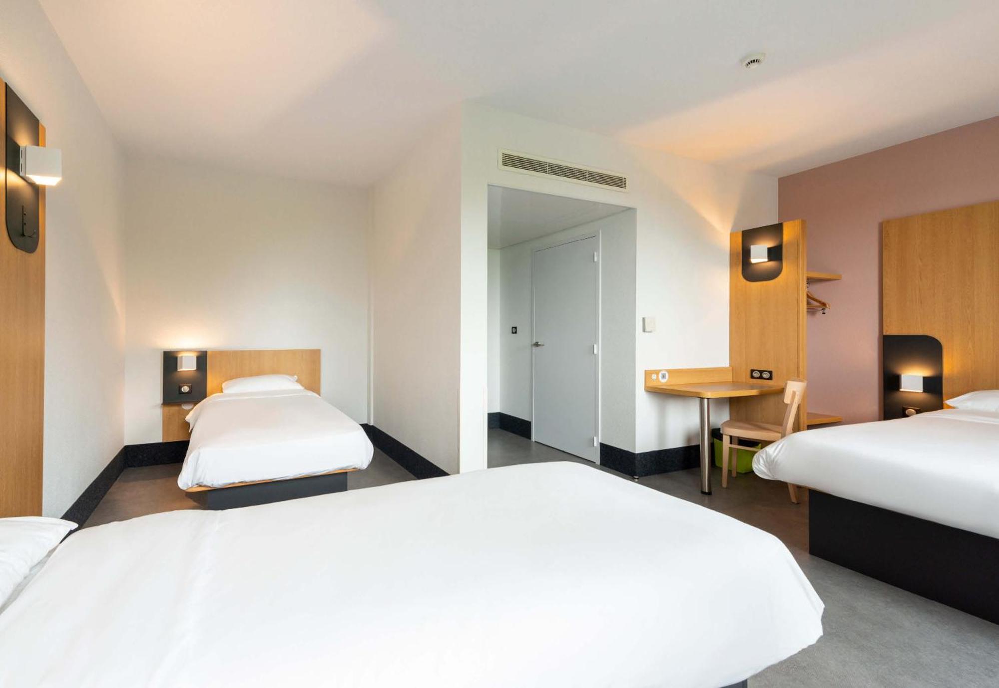 B&B Hotel Nantes Савене Екстер'єр фото